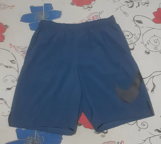 Short Nike P (Veste M)