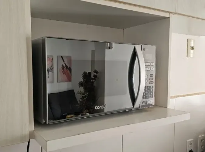 Forno Micro-ondas Consul CM020BF Espelhado - 20 L - 220 V