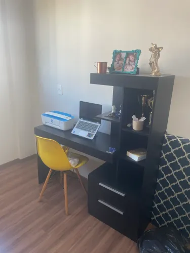 Mesa de estudo com Cadeira