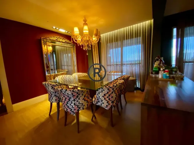 Vendo um Belissimo Apartamento no Condomínio Porto Ferrara com 174 m2 com 3 quartos