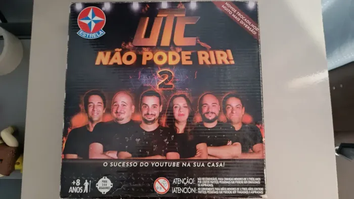 Jogo de tabuleiro UTC não pode rir