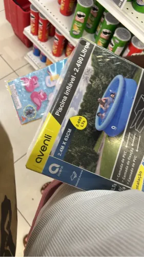 Piscina infantil inflável de 2400L