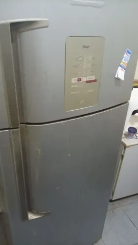 Geladeira Brastemp com defeito , tem conversa no valor