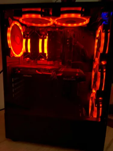 PC Gamer Completo i5 12400F / RX 6600 / 32GB / 1TB NVMe - Excelente Estado