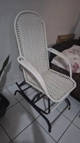 Cadeira de balanço 150,00