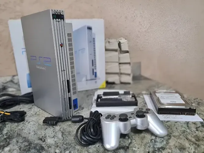 PLAYSTATION 2 FAT SATIN SILVER KOREANO (220V) RARÍSSIMO (CIB)