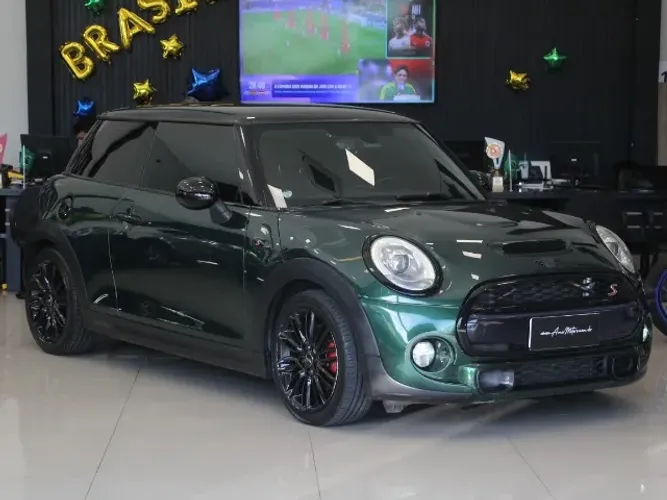 Mini Cooper S 2.0 Turbo 16V 3P Aut. 2015