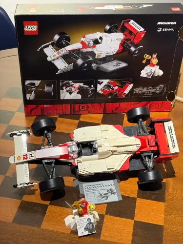 Lego Airton Senna- original 693 peças. Com caixa e manual