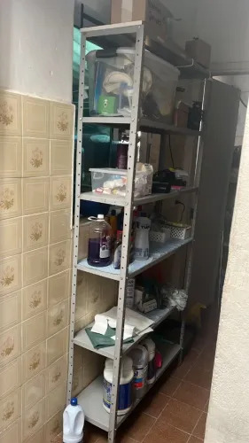 Prateleira de ferro - 30cm com 6 bandejas