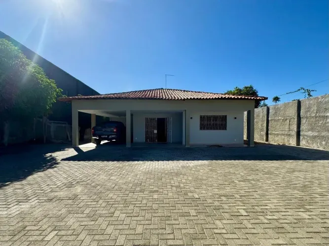 CASA SOLTA NO BAIRRO PLANALTO