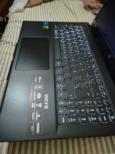 Acer Nitro V15 core i5 8gb RAM ddr5 5600mhz RTX 3050