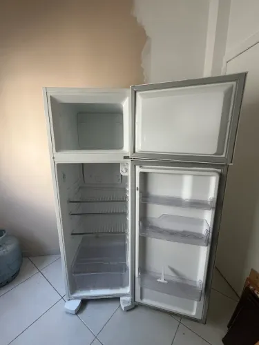 Geladeira Electrolux Cycle Defrost 260L Super Freezer Duplex Branca 