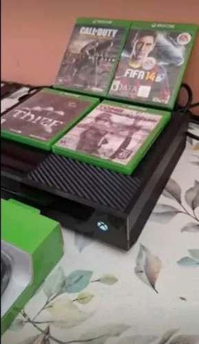 Xbox one completo HD 500 GB + 1 controle novo + diversos jogos!