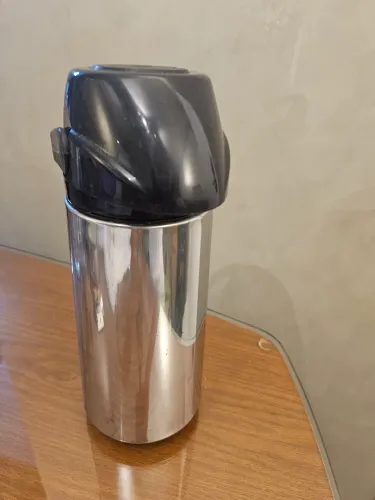  Garrafa Térmica de Pressão de 1 Litro Termolar