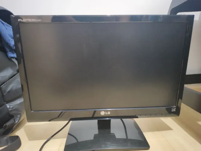 Monitor LG 18,5 polegadas E1941