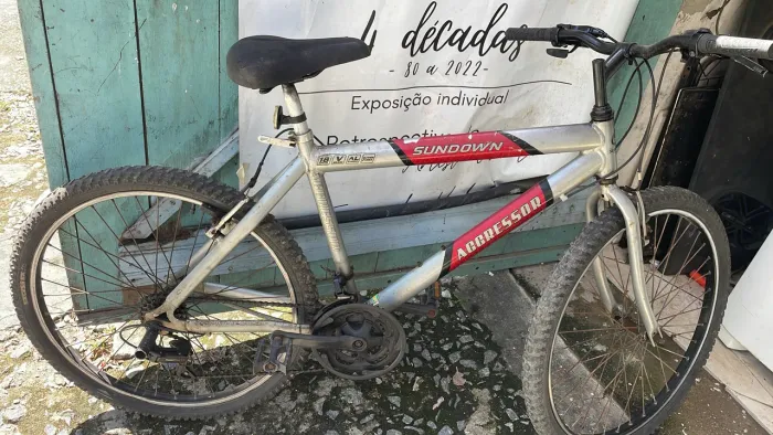 Bicicleta aro 26 Sundowon 18marcha alumínio Super Fork pneus novos