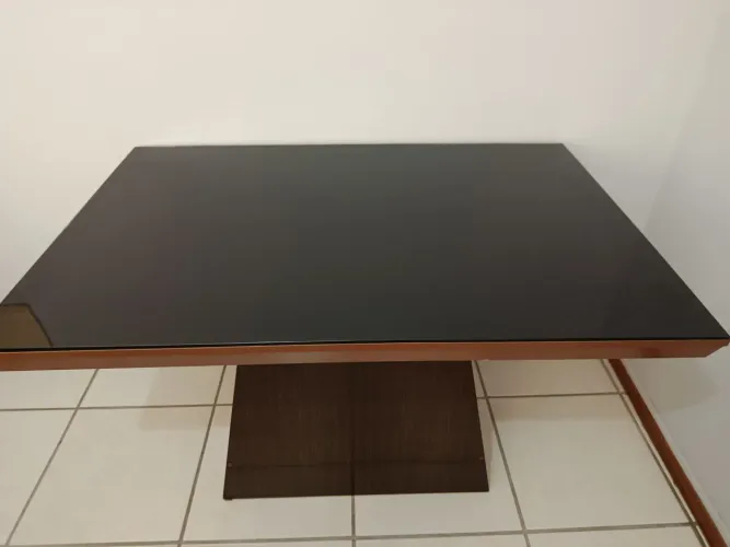 Mesa de Jantar Rufato com 4 cadeiras 