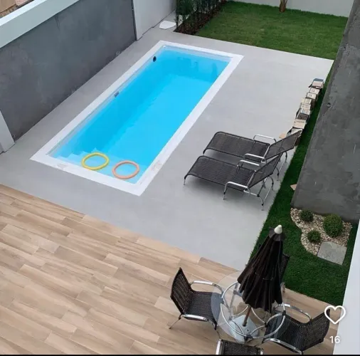 Piscina nova