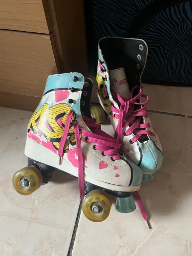 Patins 4 rodas retrô