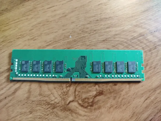 Memória RAM DDR4 16GB PC