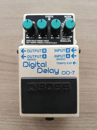 Pedal Boss Digital Delay DD7