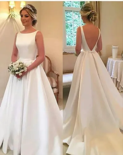Vestido de Noiva em Cetim Marfim - Tamanho 42/44