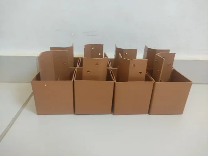 Pé para guarda roupa 