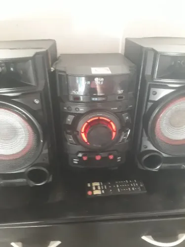 VENDO SOM LG PEGA AUXILIAR FM 