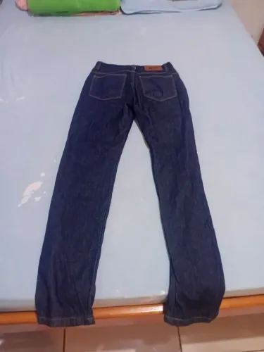 Calça jeans seminovo 
