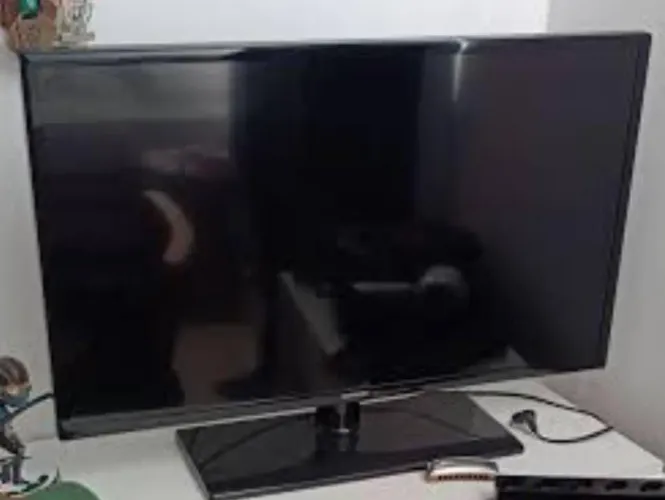 TV LED HDMI 32polegadas, Televisão Samsung modelo UN32F4200AG. Não smart
