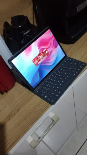 Vendo tablet semi novo 