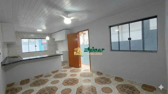 Casa com 1 Quarto 1 vaga para alugar, 50 m² por R$ 2.050/mês - Jardim Rosa de Franca - Gua