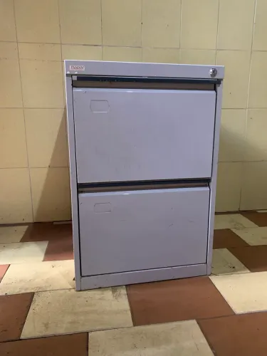 Arquivo metal 2 gavetas e balcão compensado 