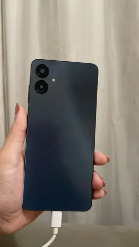 Vendo celular sem defeitos ou marcas de uso