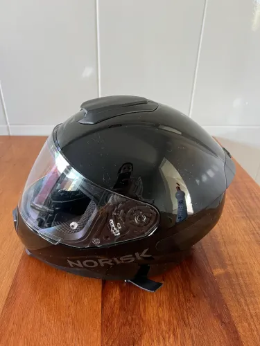 Capacete preto NORISK TAM 56