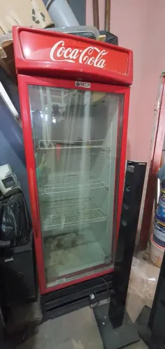 Geladeira Expositora Coca-Cola Fricon Porta de Vidro 127V