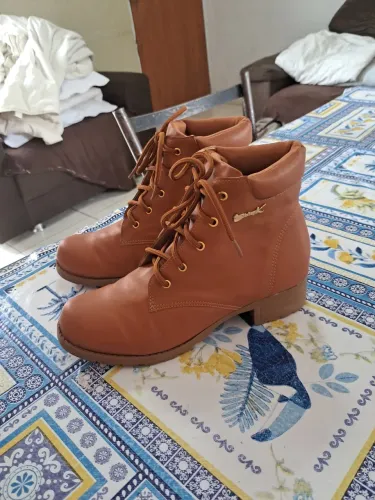 Bota cano curto