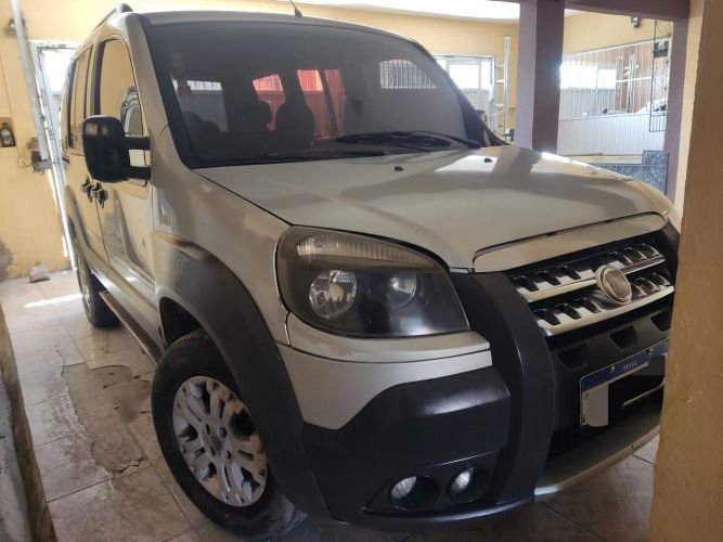 Imagem de Fiat Doblo Adv. Xingu Locker 1.8 Flex 16V 5P 2013
