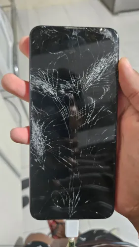 Vendo celulares quebrados para reparo ou retirada de peças