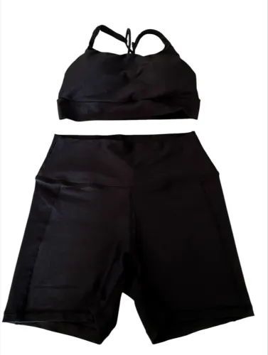 Conjunto academia Live!