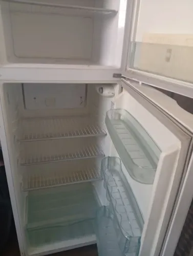 Refrigerador funcionando usado 