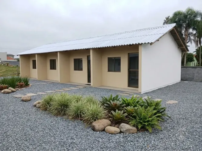 São Francisco do Sul - Praia do Ervino: 1 Imóvel, 4 Rendas ! Lofts + Terreno 657,00 m²