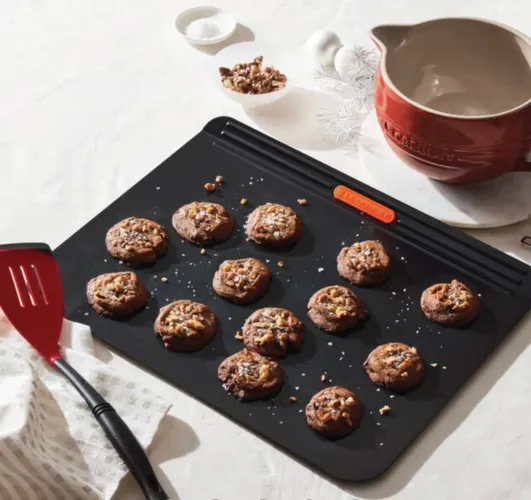 Le Creuset assadeira de metal anti-aderente