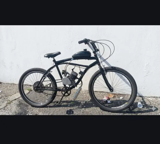 Vendo bicicleta motorizada nova.