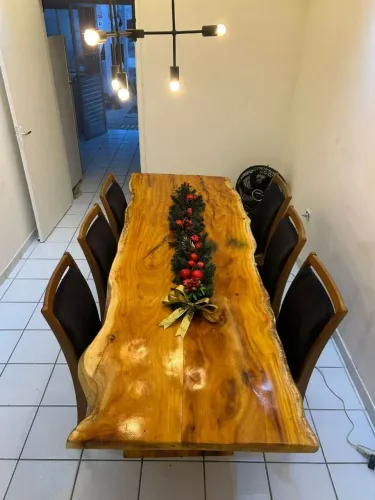 Mesa madeira rústica 