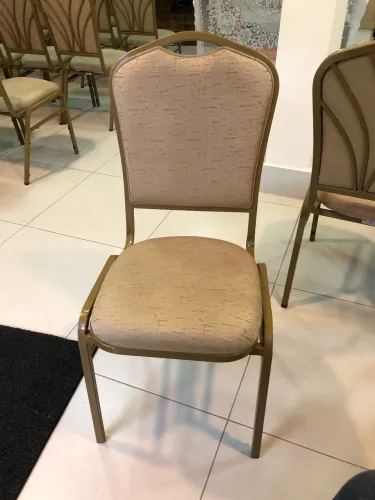 Cadeira de hotelaria de luxo perfeitas 180,00 cada tenho 50 unidade