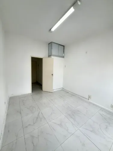 Escritório para aluguel com 32 metros quadrados em Méier - Rio de Janeiro - RJ