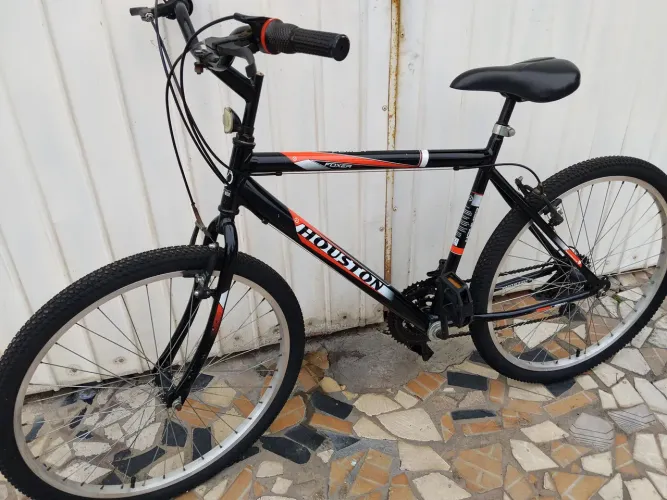 Bicicleta Aro 26 Foxer 21V Freios V-Brake! SEMI NOVA! IMPECÁVEL!