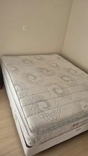 Cama Box Casal + Colchão Ortobom - Excelente Estado - R$ 1.000