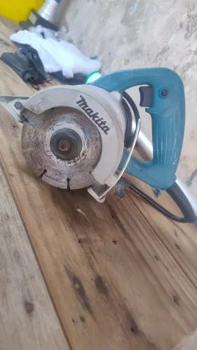 Makita